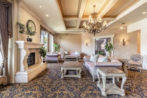 thumbnail: Lobby sitting area