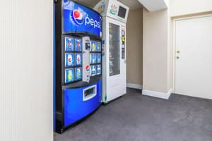 thumbnail: Vending machine