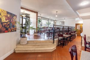 thumbnail: Breakfast area