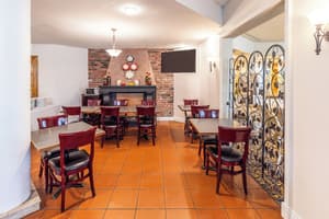 thumbnail: Breakfast area