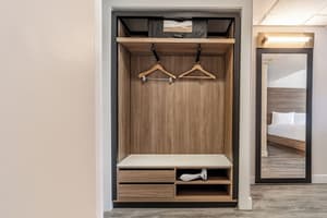 thumbnail: Wardrobe