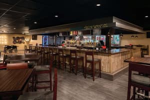thumbnail: Bar (on property)