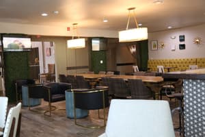 thumbnail: Bar (on property)