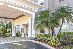 Holiday Inn Express & Suites Cocoa by IHG