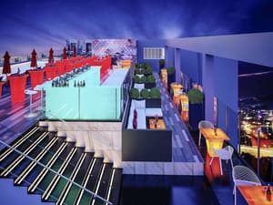 thumbnail: Bar (on property)