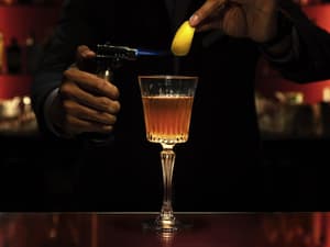 thumbnail: Bar (on property)
