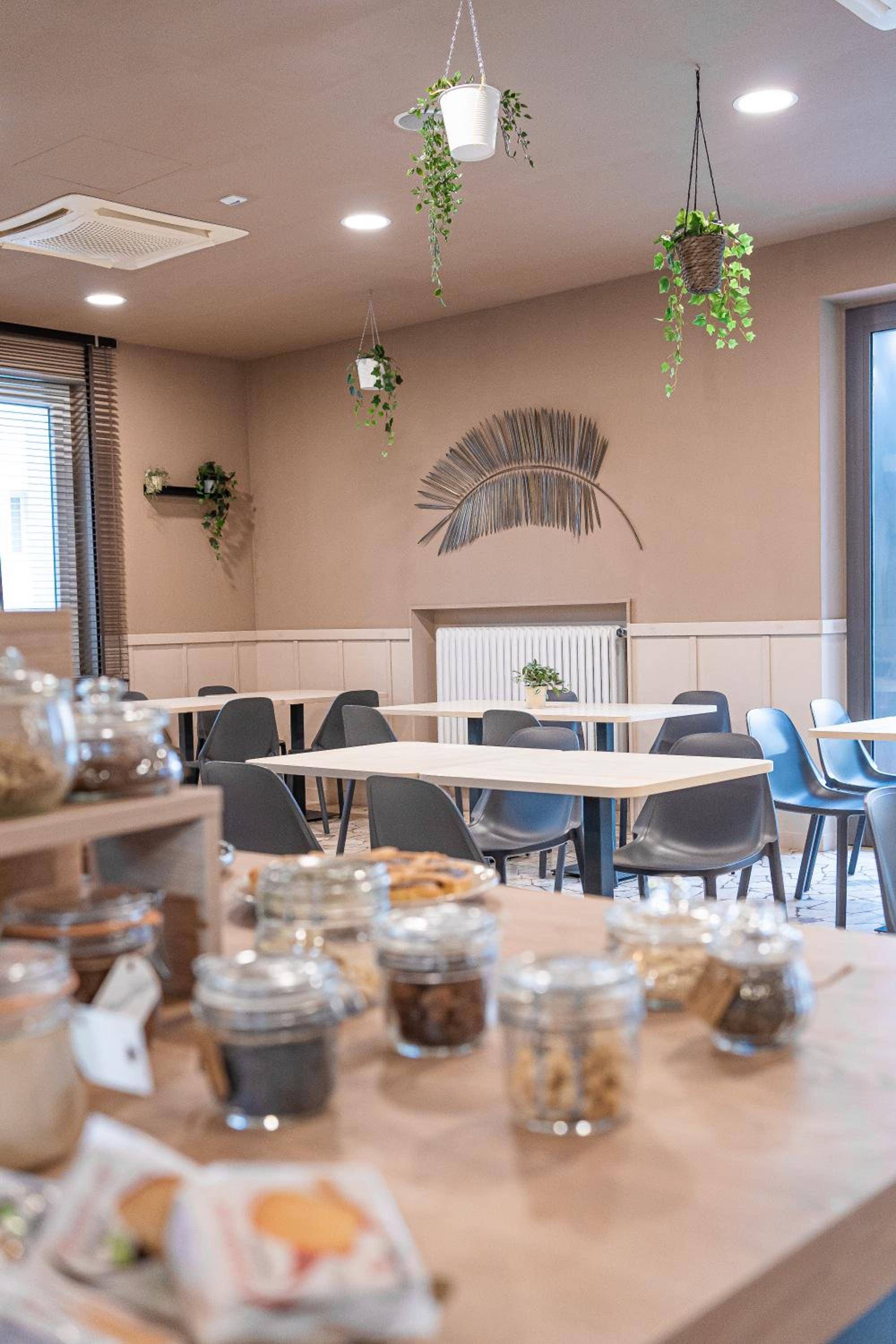 Restaurant-cafeteria