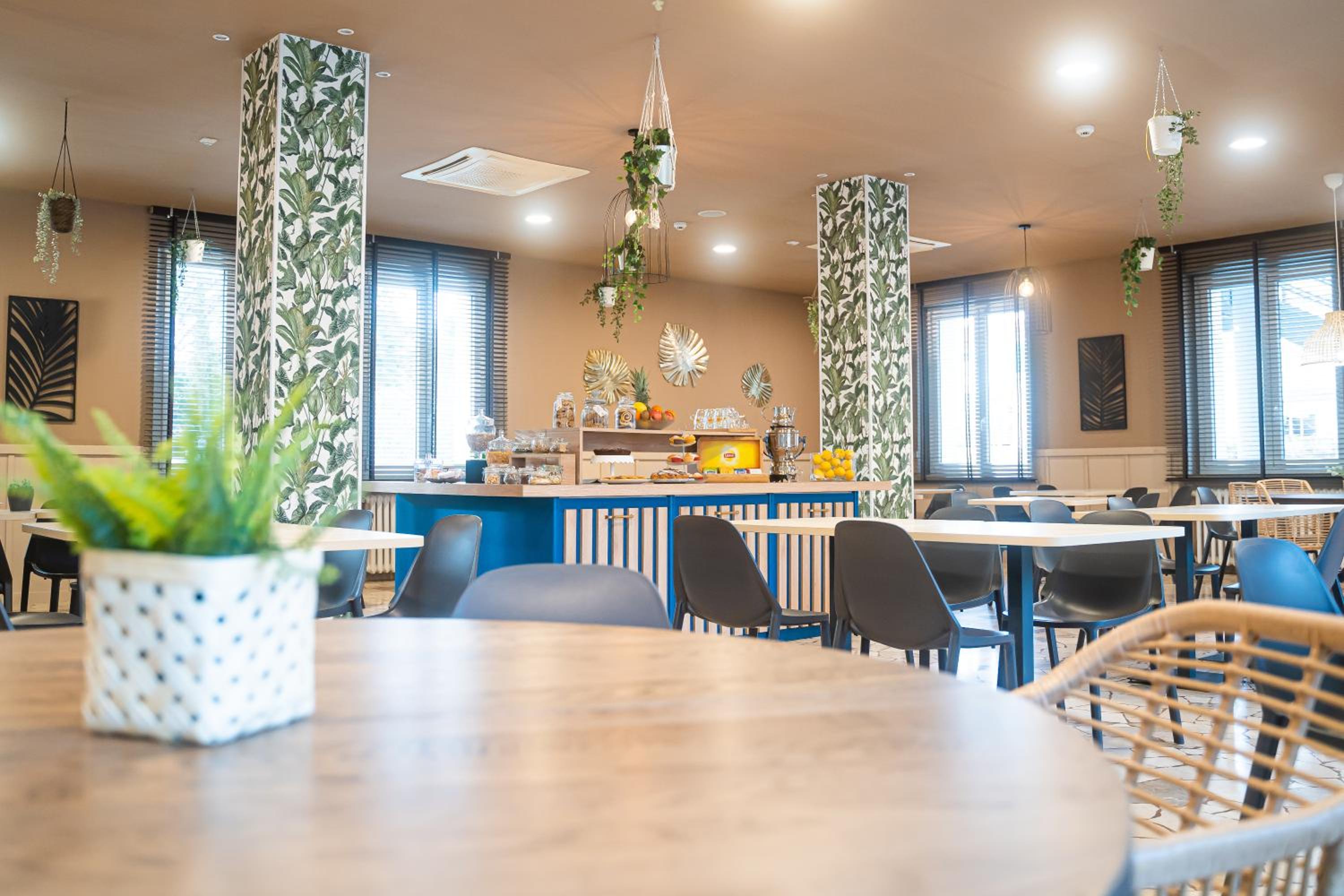 Restaurant-cafeteria