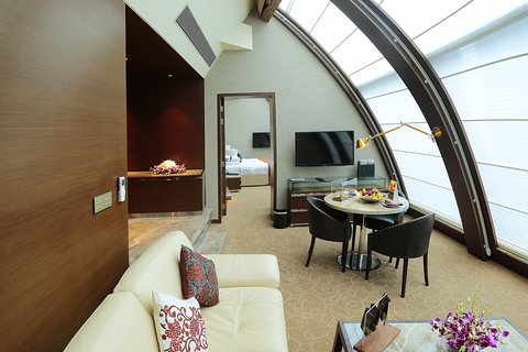 Uranus Suite at Hotel Sahara Star Mumbai