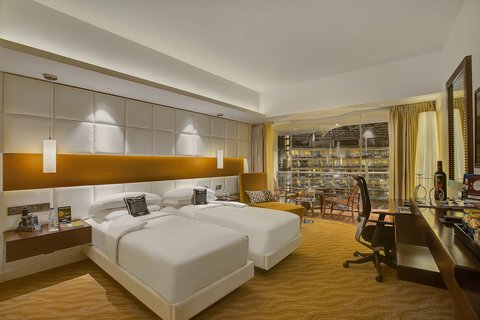 Earth Room at Hotel Sahara Star Mumbai