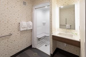 thumbnail: Room amenity