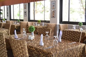 thumbnail: Restaurant
