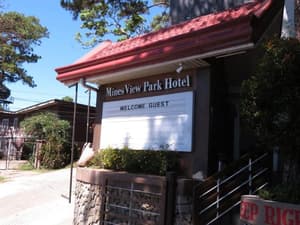thumbnail: Exterior detail