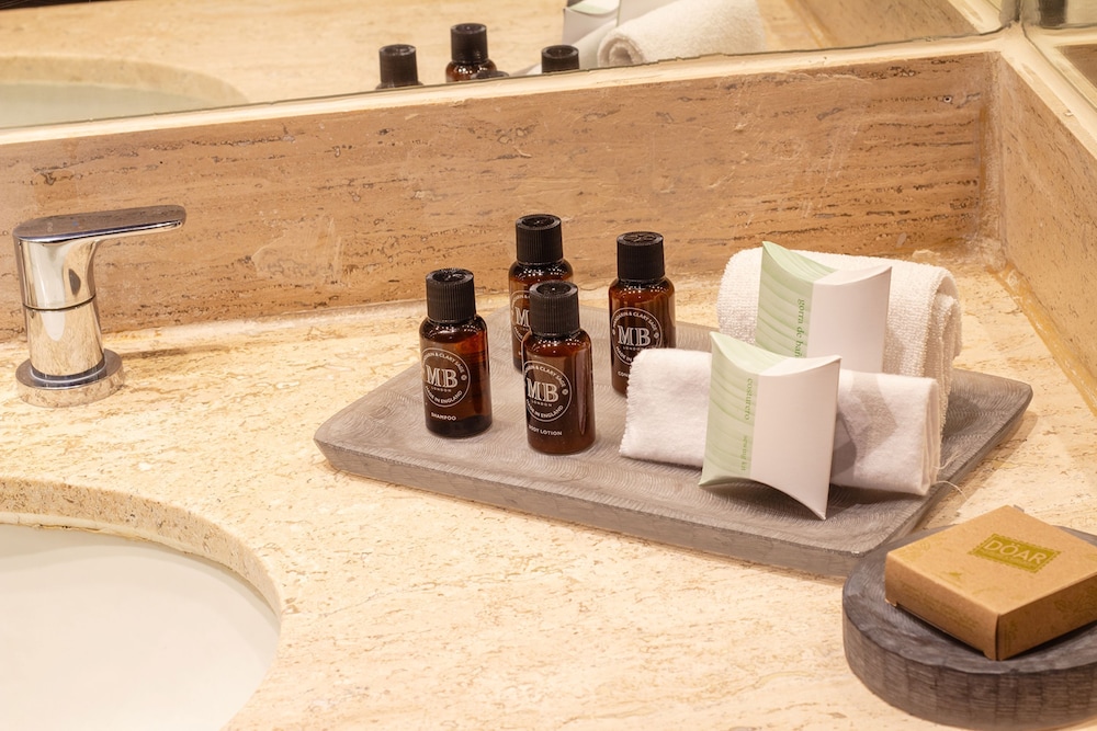 Bathroom amenities
