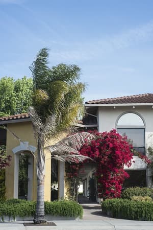 thumbnail: Property entrance