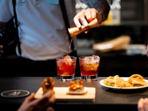 thumbnail: Bar (on property)