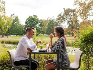 thumbnail: Restaurant