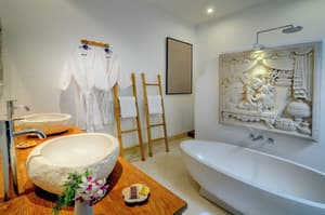 thumbnail: Bathroom