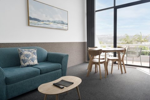 Deluxe split level suite