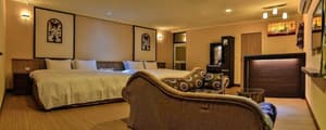 thumbnail: Room