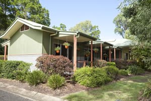 thumbnail: Property grounds