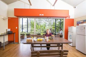 thumbnail: Breakfast area
