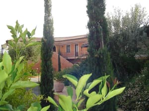 thumbnail: General view