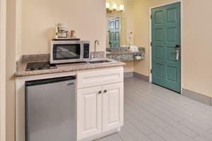 thumbnail: Private kitchenette
