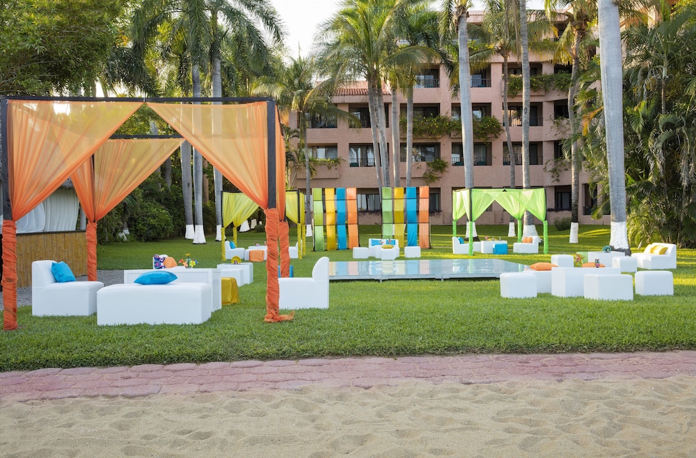 Outdoor banquet area