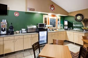 thumbnail: Breakfast area