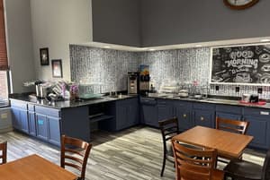 thumbnail: Breakfast area