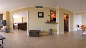 thumbnail: Bar (on property)