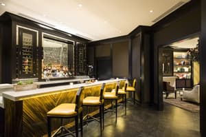 thumbnail: Bar (on property)