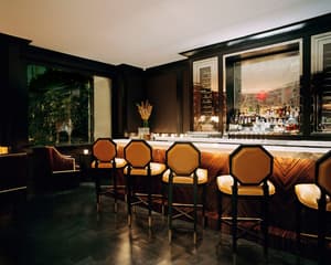 thumbnail: Bar (on property)