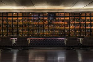 thumbnail: Bar (on property)