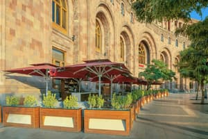 thumbnail: Restaurant