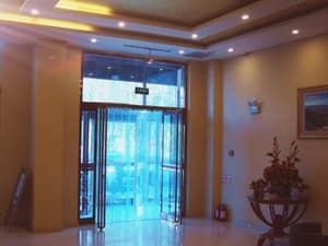 thumbnail: Interior entrance