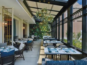 thumbnail: Restaurant