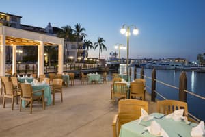 thumbnail: Restaurant