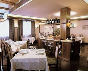 thumbnail: Restaurant