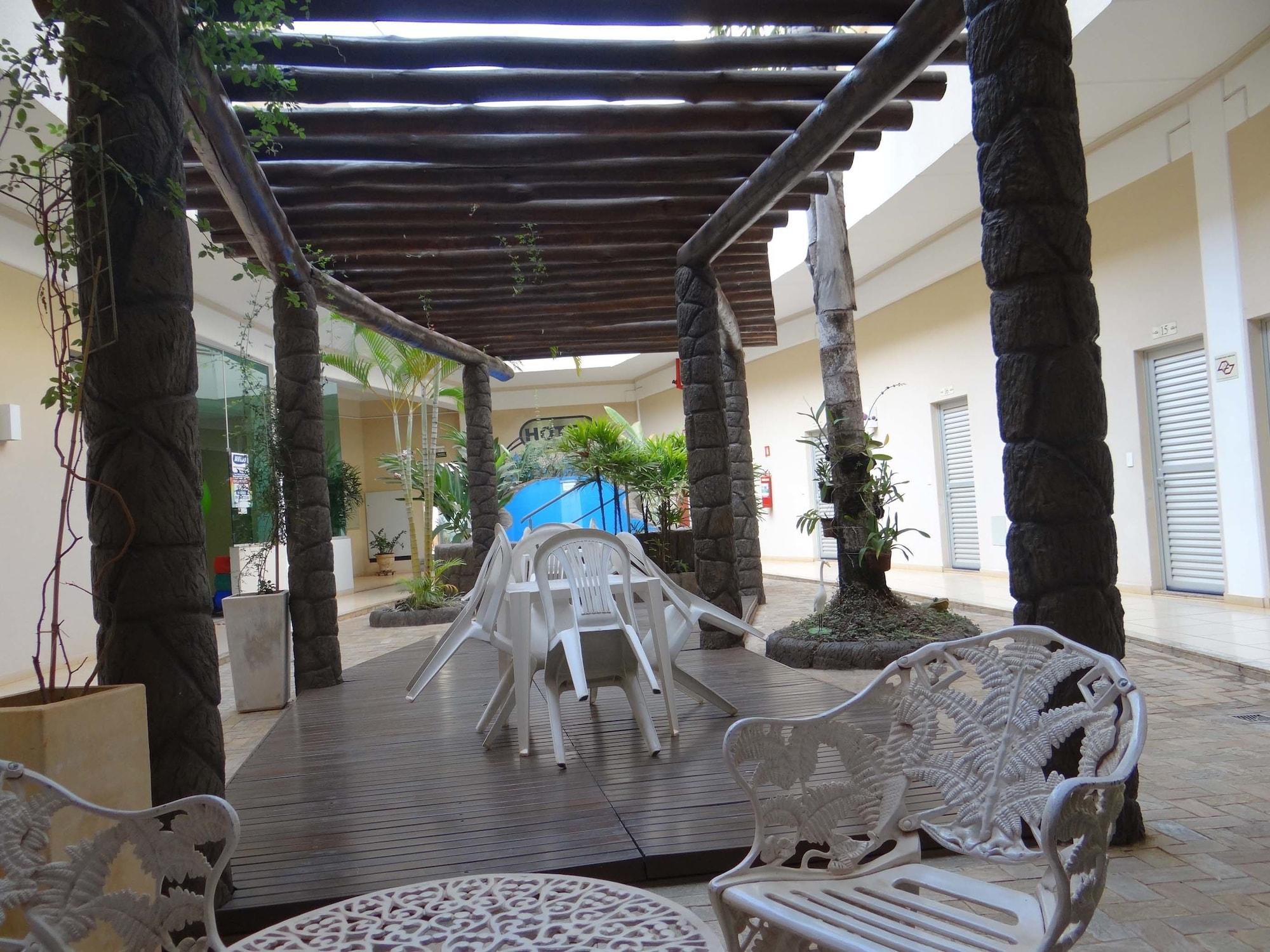 Swimming pool-spa