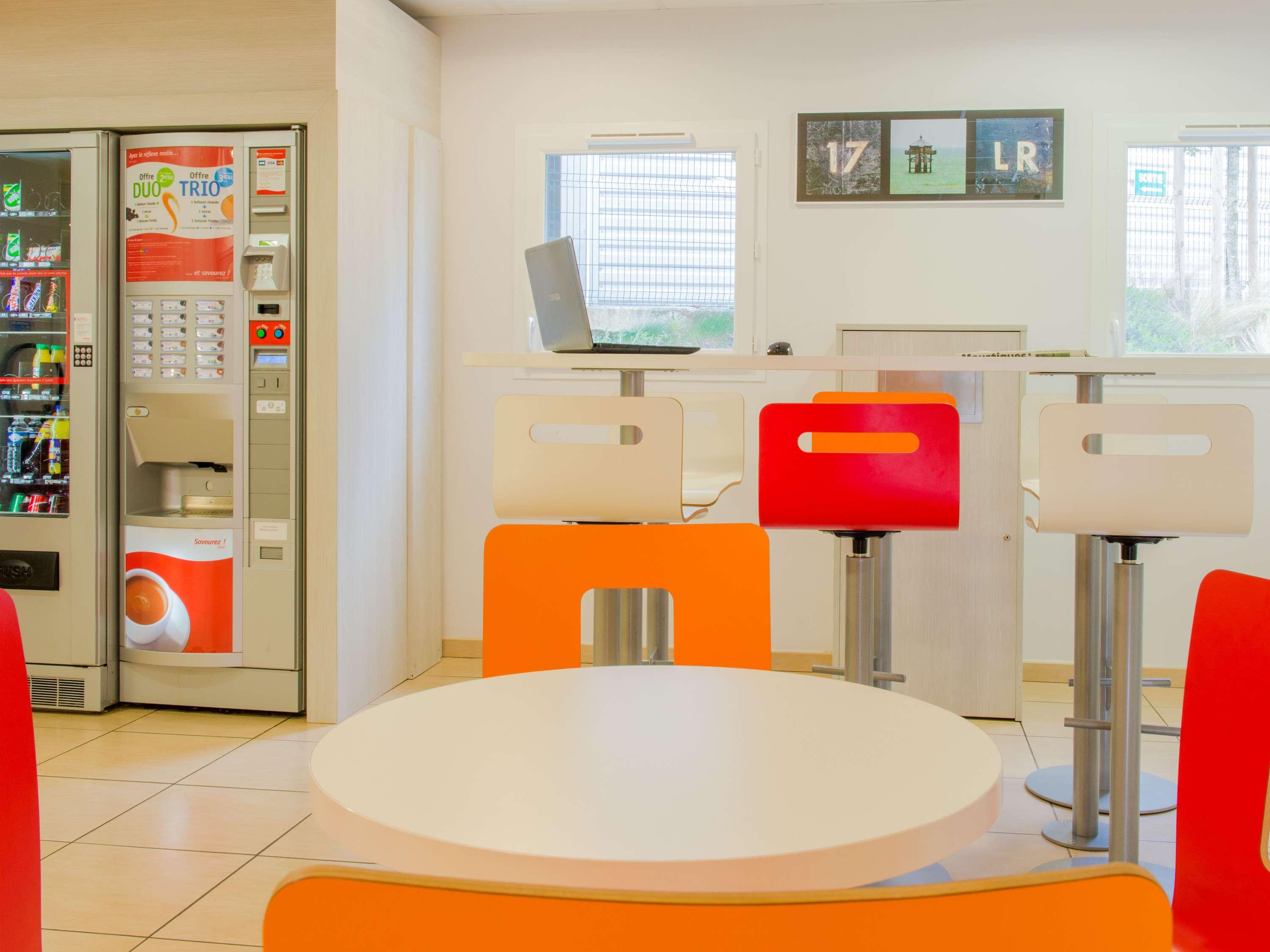 Restaurant-cafeteria