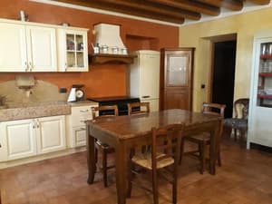 thumbnail: In-room dining