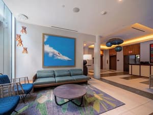 thumbnail: Lobby sitting area