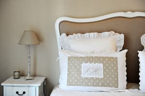 thumbnail: Room amenity