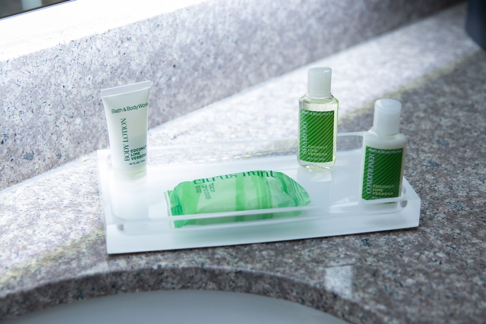 Bathroom amenities