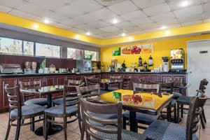 thumbnail: Breakfast area