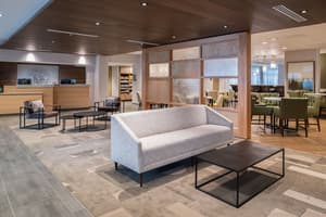 thumbnail: Business center