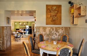 thumbnail: Restaurant
