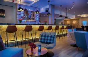 thumbnail: Bar (on property)